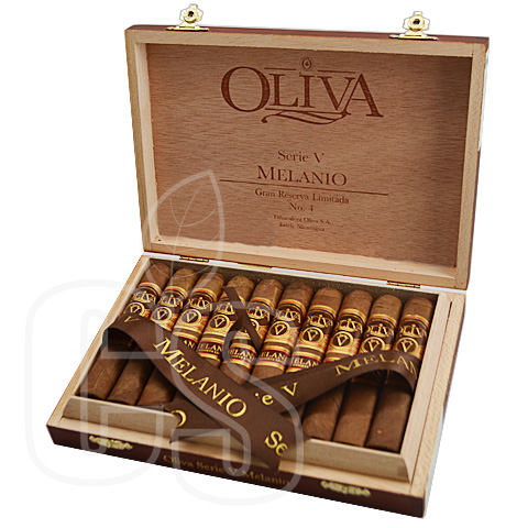 OLIVA V MELANIO NO 4 PETITE CORONA